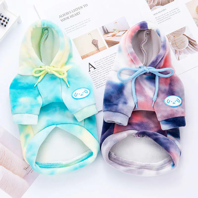 Tie-Dyed Cat Apparel for Autumn and Winter